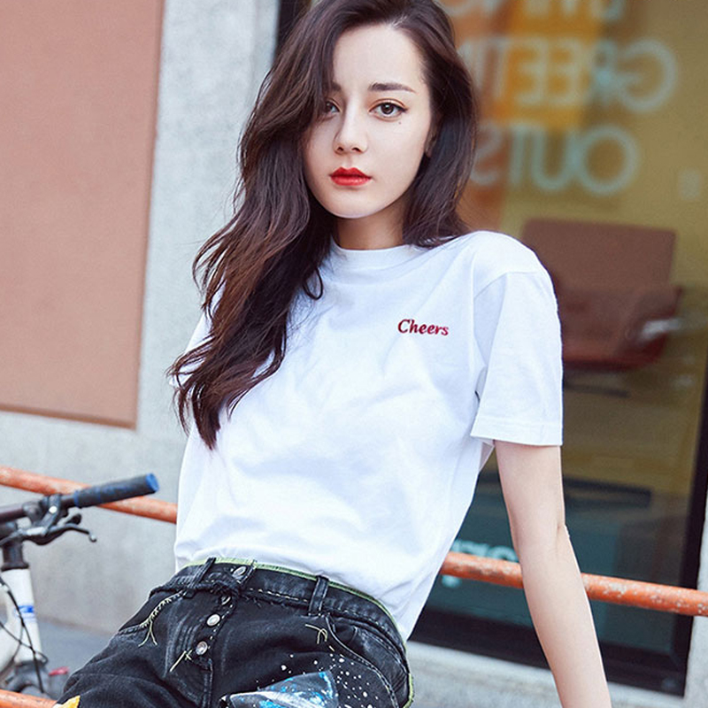ao_thun_nu_mau_trang_in_logo_chu_cheers_do_atn3996